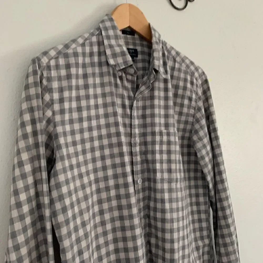 J Crew slim heathered cotton check plaid button down men’s shirt size medium